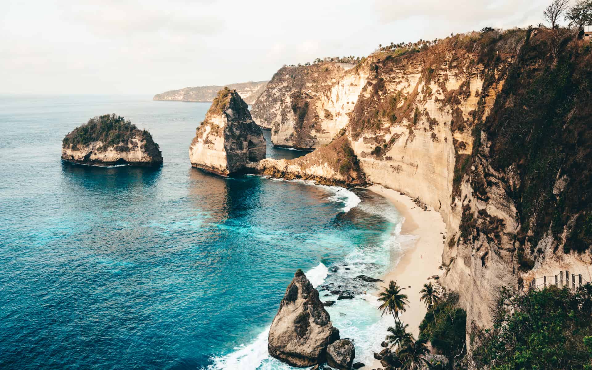 nusa-penida-diamond-beach